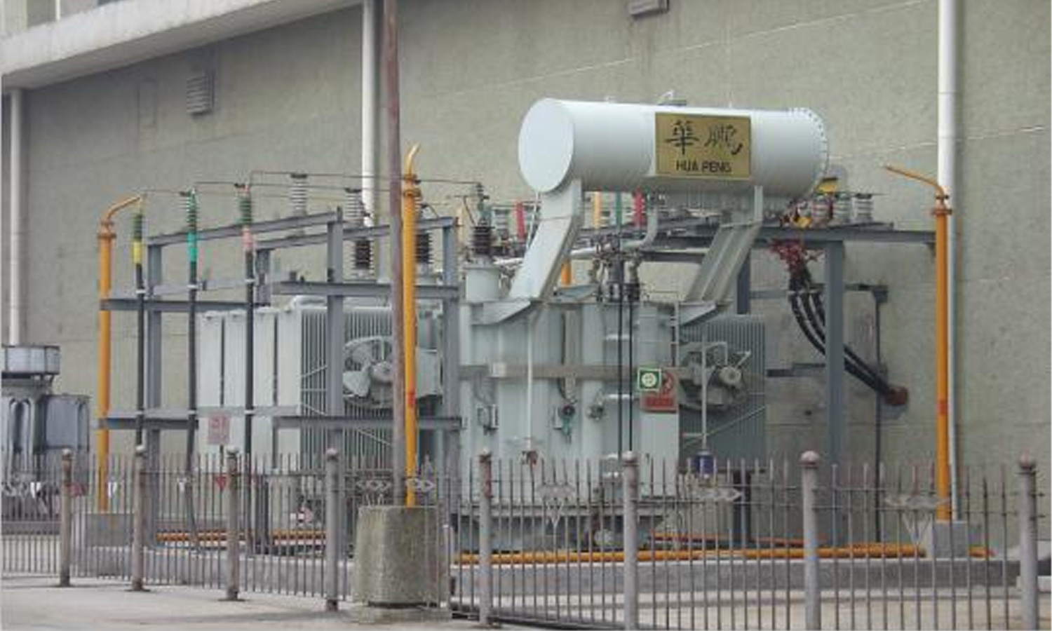 葛洲坝电厂110kV电力变压器