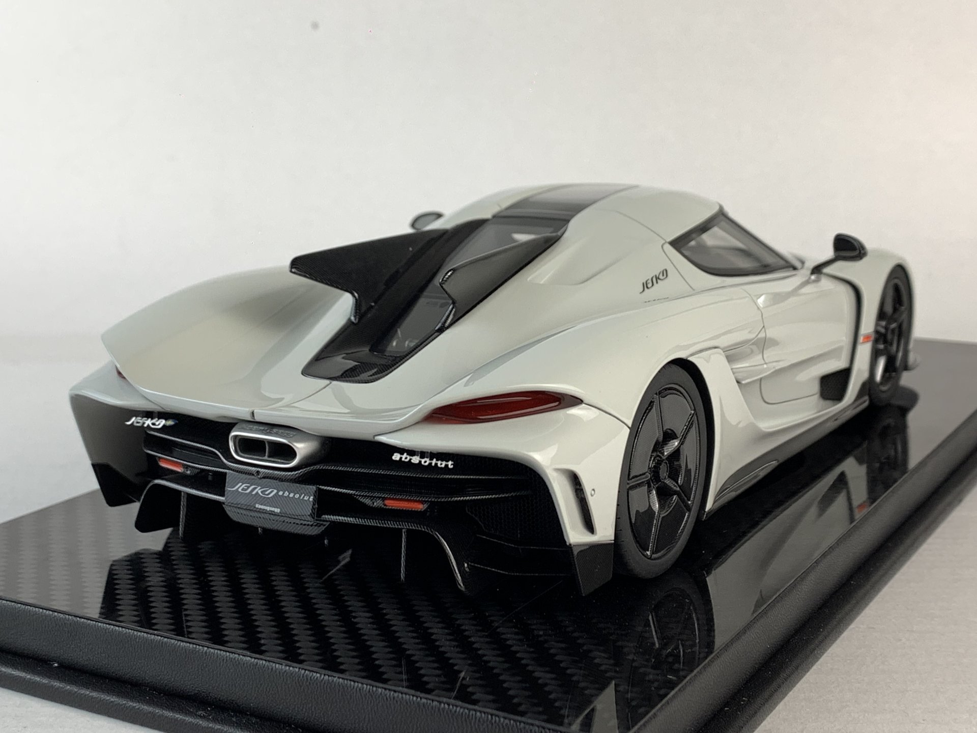 Frontiart Koenigsegg Jesko Absolut Resin Car Model Frontiart