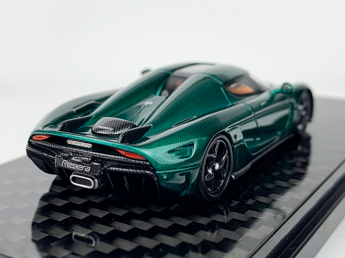 Frontiart Koenigsegg Regera Carbon Green Tint Resin Car Model