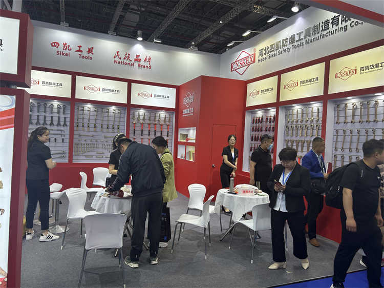 第三十六届中国国际五金博览会（上海）河北四凯365菠菜网
展位