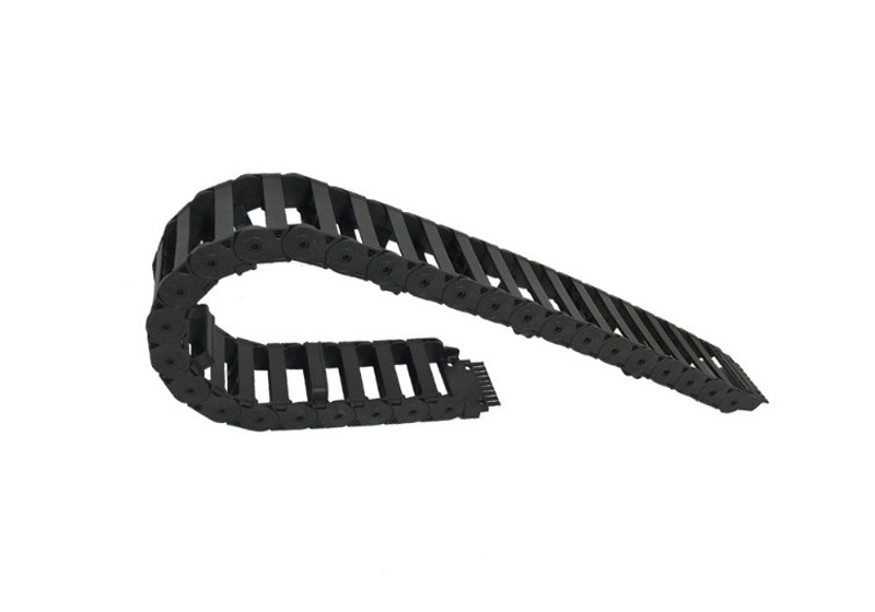 全黑25系列塑料拖链 带隔离片梳线板