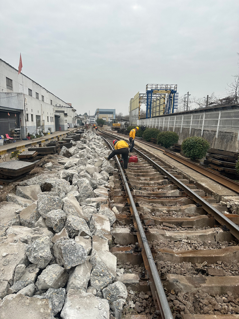 机车试运线铁路及道岔大修项目