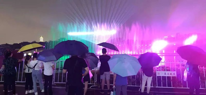 首次“南宫NG28(中国)行”荧光夜行活动成功召开
