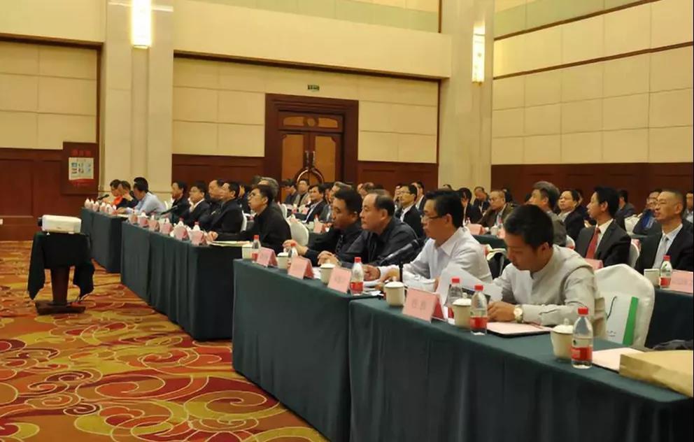吴建新董事长参加LNG接收站关键设备国产化启动会