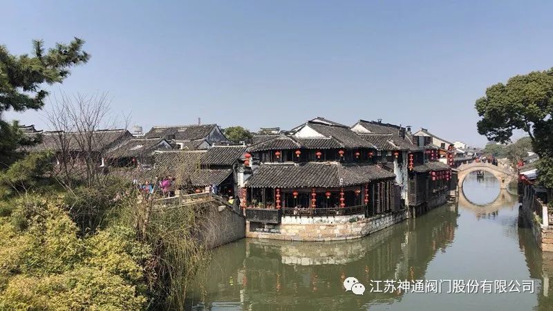 古镇风韵犹存，巾帼风范独秀