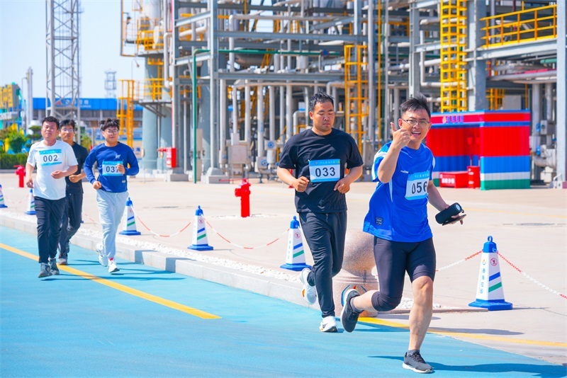 聚力同行  鑫驰未来|河北尊龙凯时集团隆重举办 “2025年度庆五一、迎五四健康骑行、跑步”活动