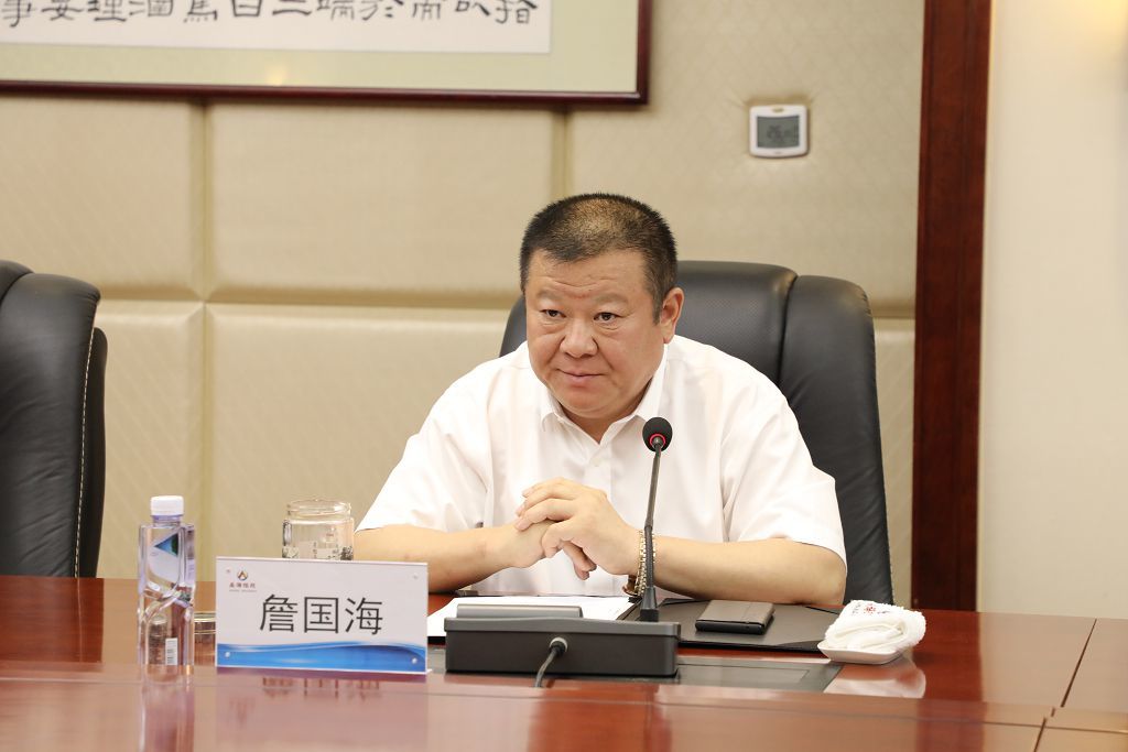 沧州渤海新区党工委书记、管委会主任、黄骅市委书记李华峰到尊龙凯时集团调研督导