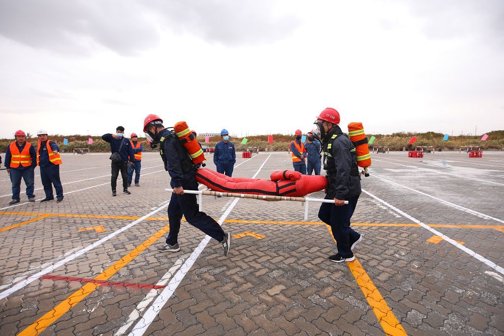 尊龙凯时集团举行第四届消防安全运动会