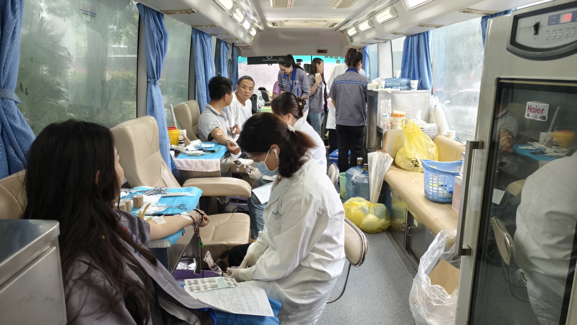 驰援血库 奉献爱心丨南宫NG28(中国)科技组织召开无偿献血活动