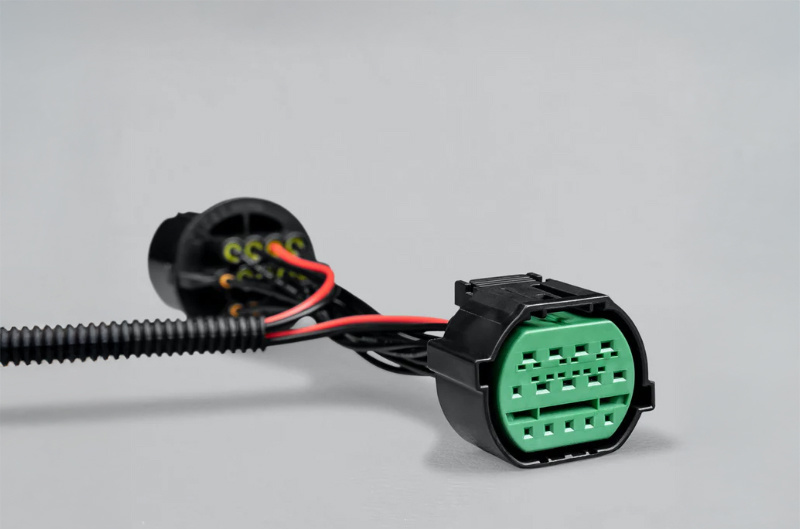 Piggy Back Adapter