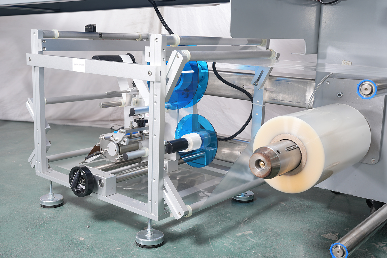 Revolutionizing Manufacturing with Intelligent Packaging Equipment