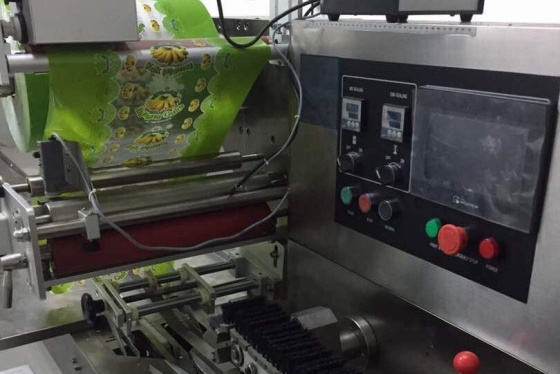 How to Choose the Right Discount Hotel Slippers Packaging Machine