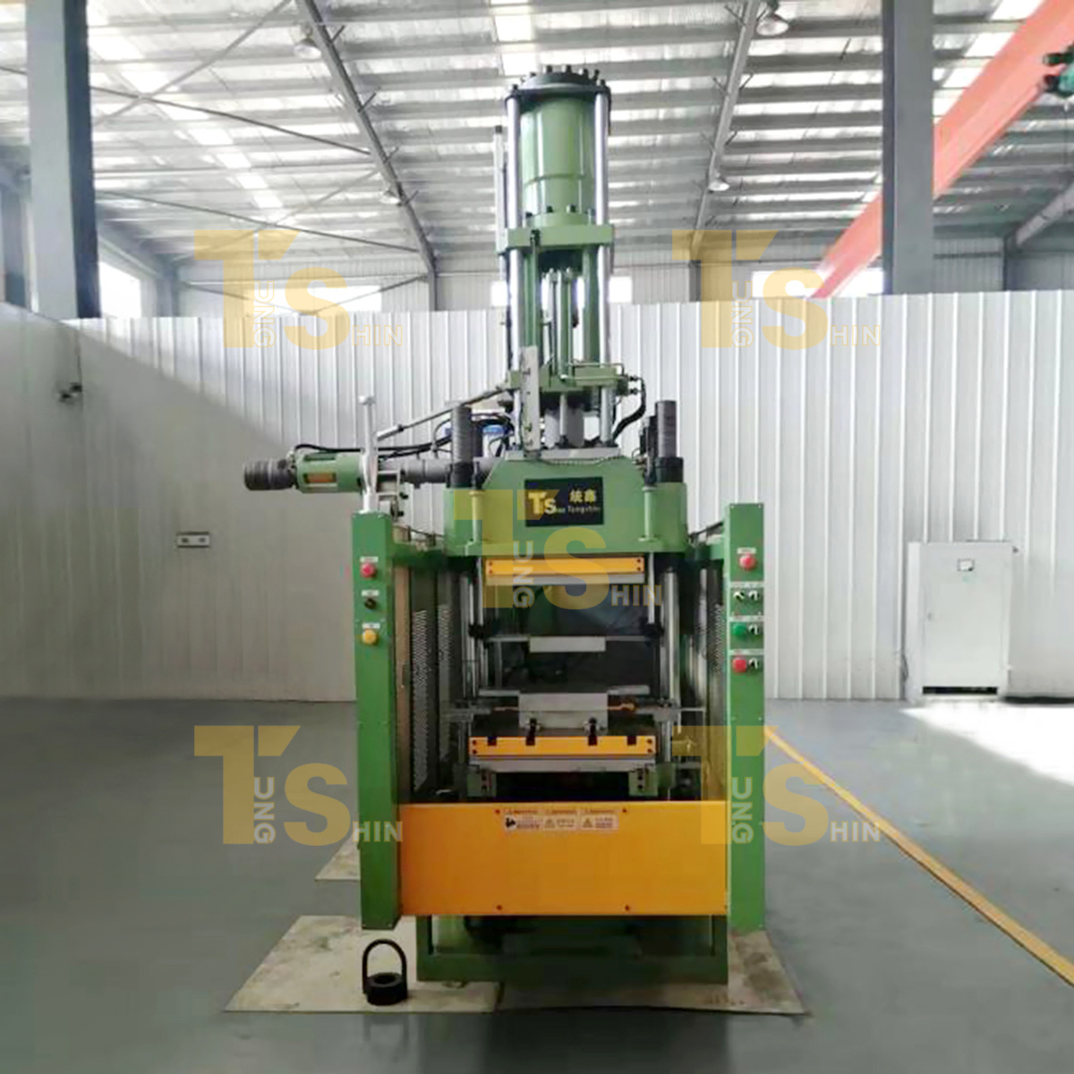 How do we choose vertical rubber injection machine?