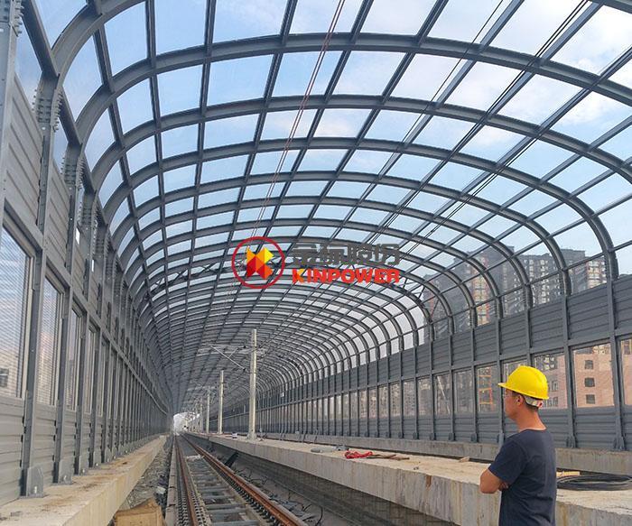 郑州市南站城郊铁路声屏障