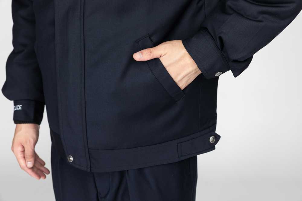 公安冬执勤服