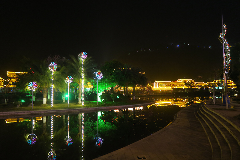 茶莊夜景