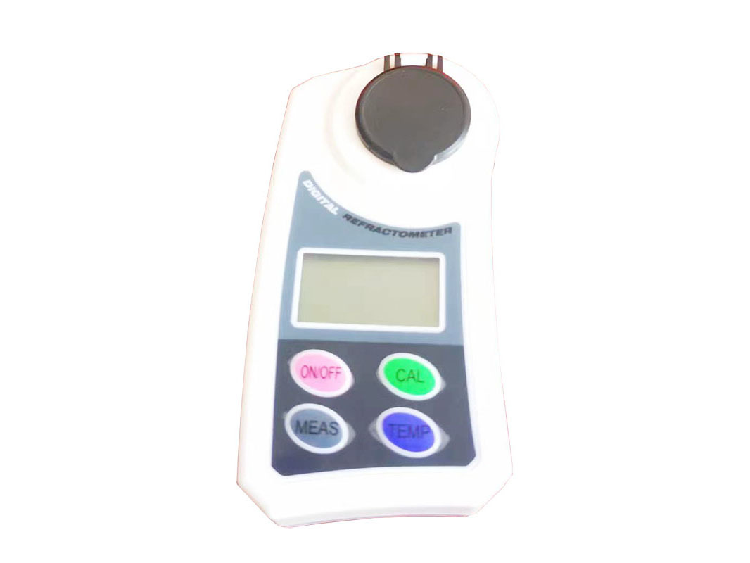 Digital refractometer