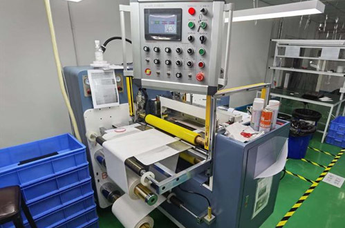 Self-adhesive flat knife asynchronous die-cutting equipment