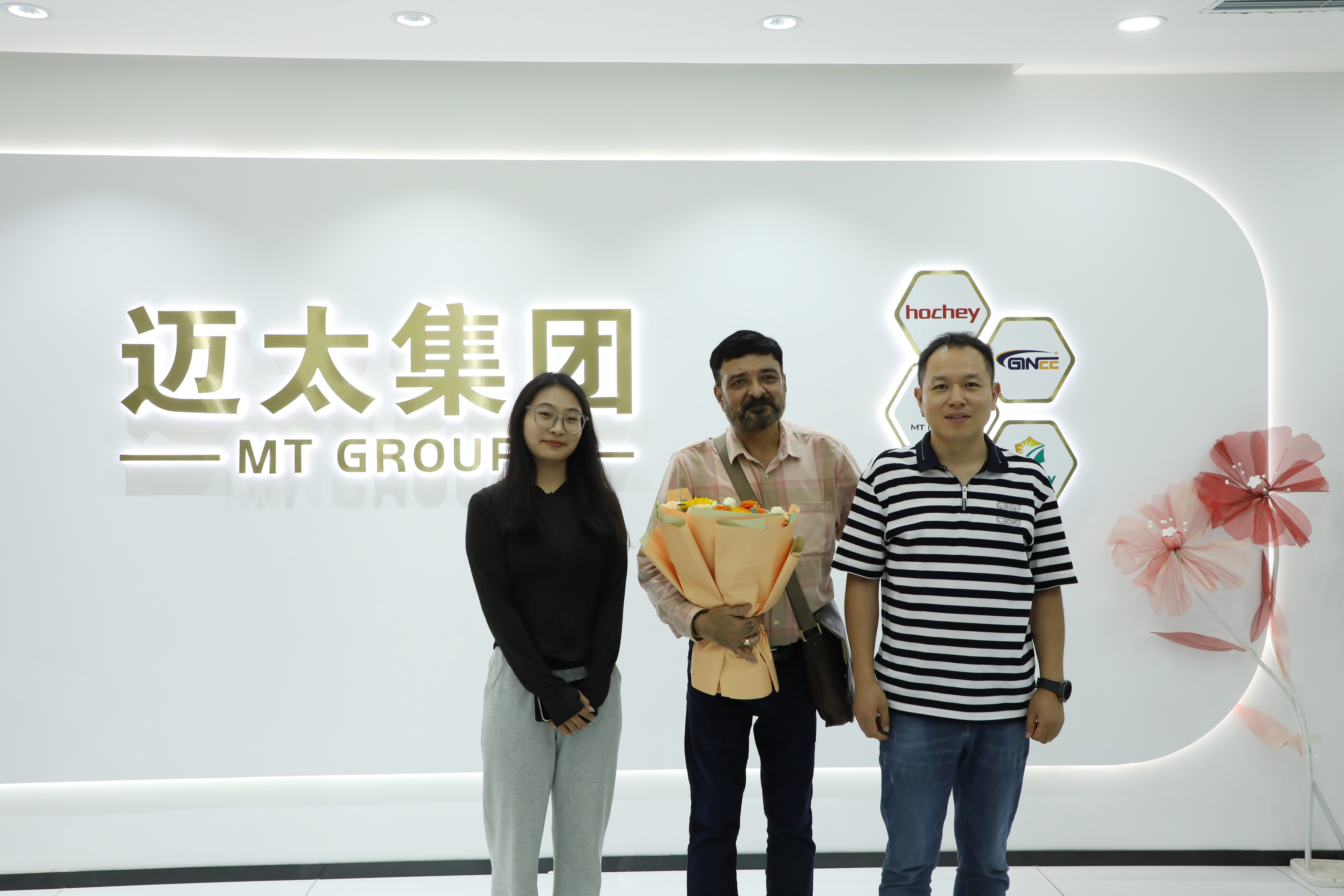 Indian Client Visits MT Medical and Signs Cooperation Agreement