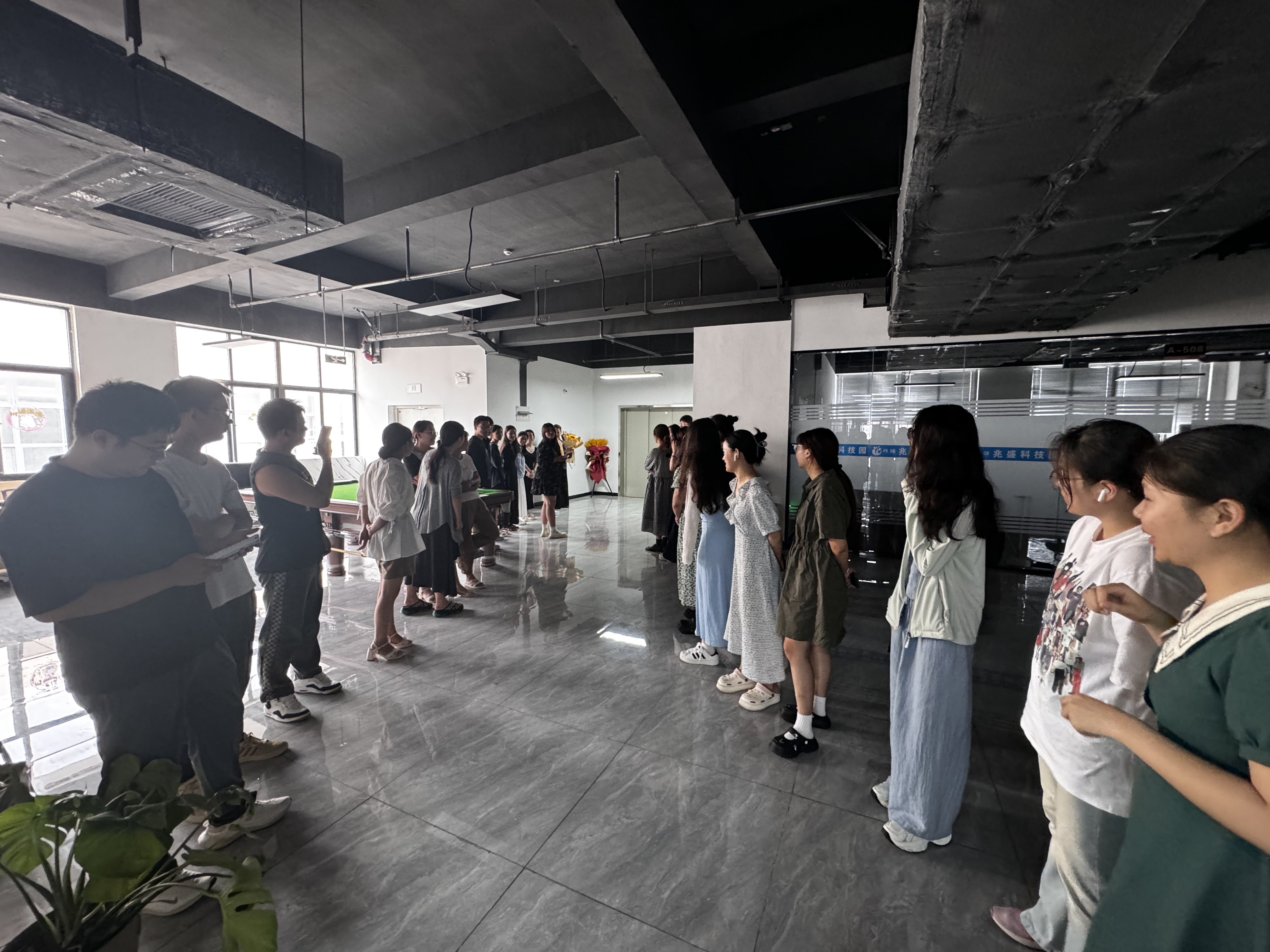 Our Customers Come To Visit MT Medical