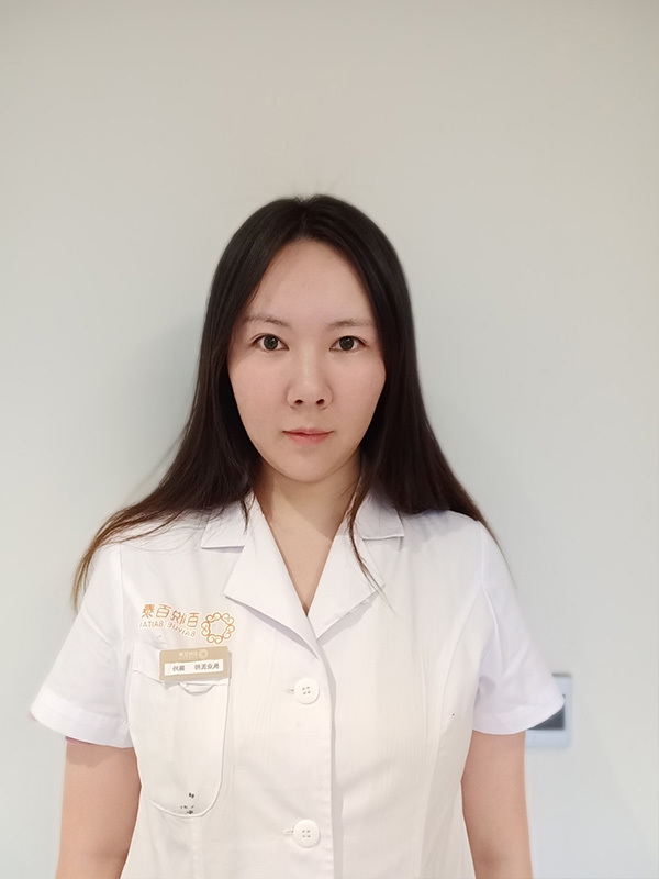 陳玲