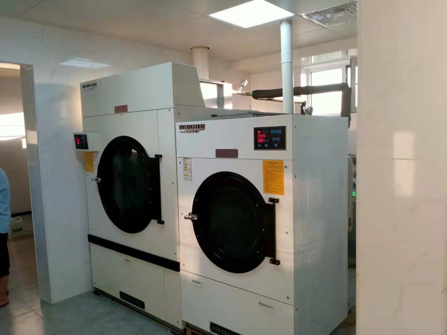 2020年10月天津霍元甲的家乡公安学校洗衣房调试完毕
