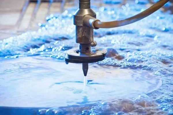 Why is the water jet cutting machine more and more favored by various industries