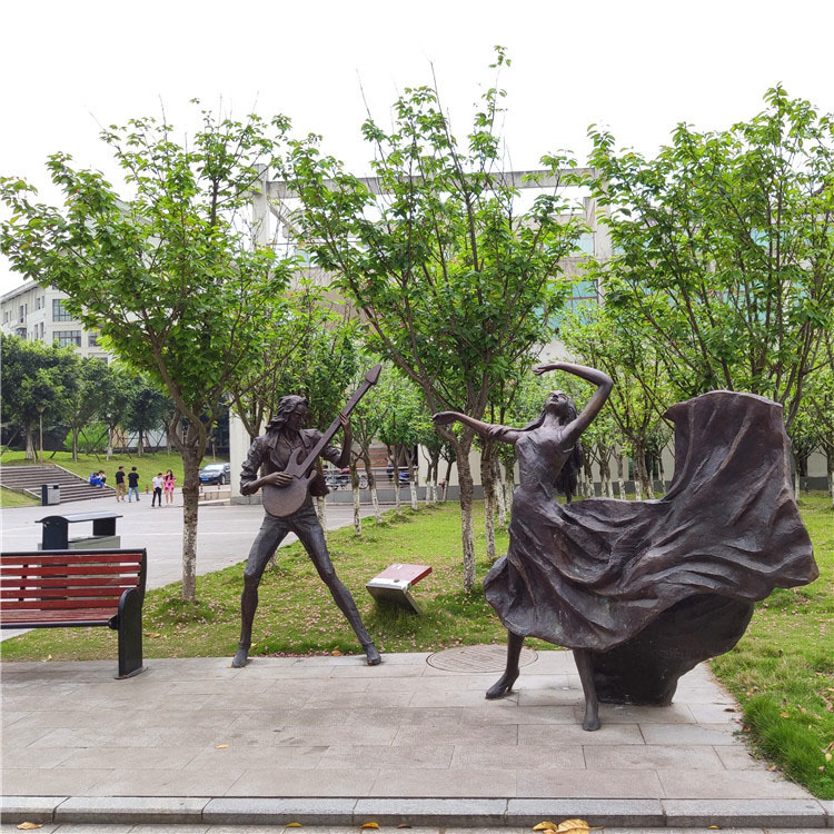 重慶市農業機械化學?！拘@】雕塑