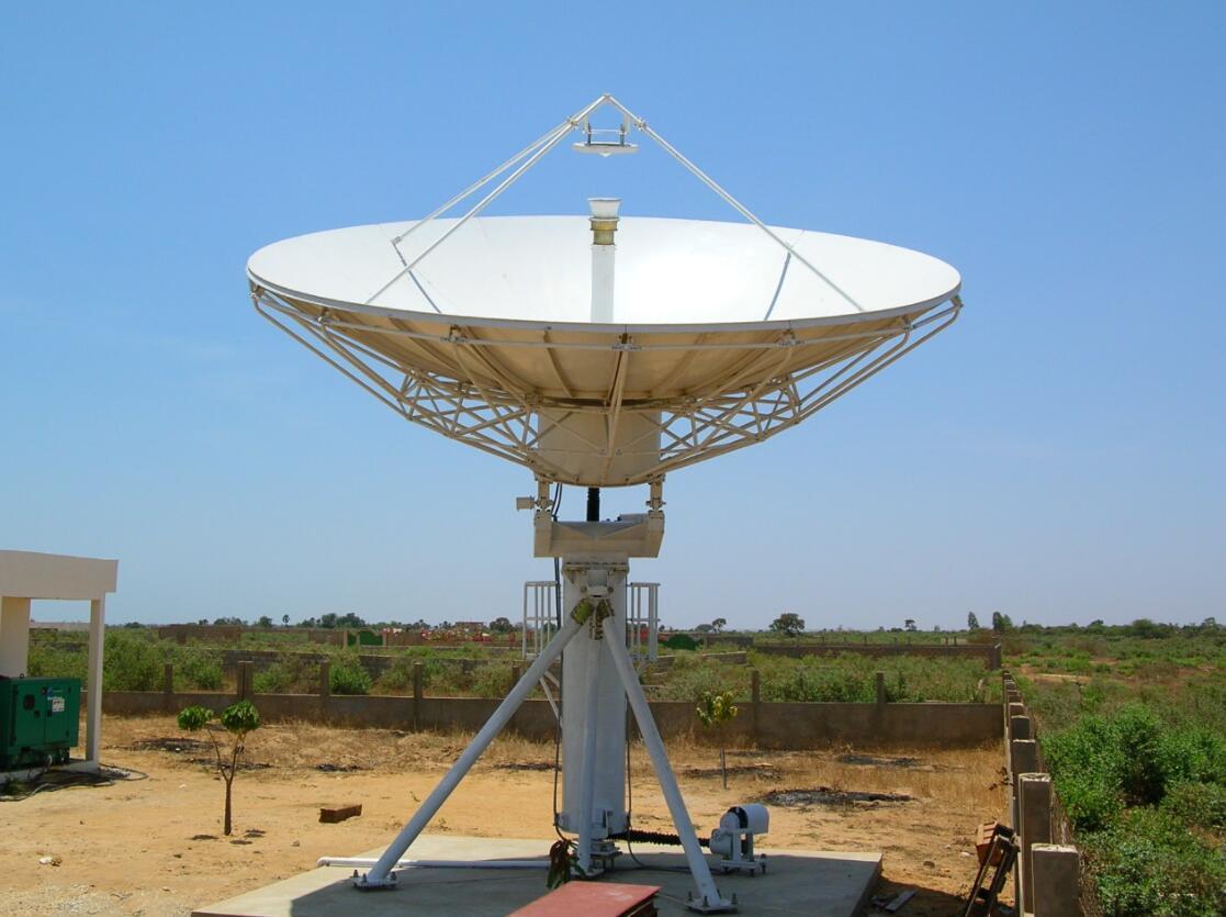 2006 Senegal, Africa - 7.3m communication antenna (passed the network access certification of Eutelsat European Satellite Company)