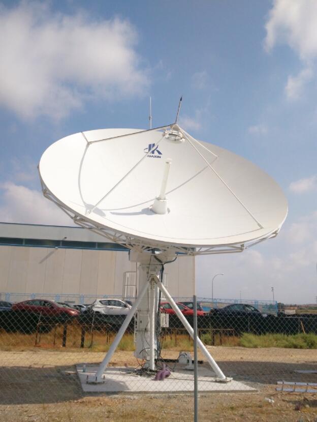 2017 Spain-7.3m Communication Antenna