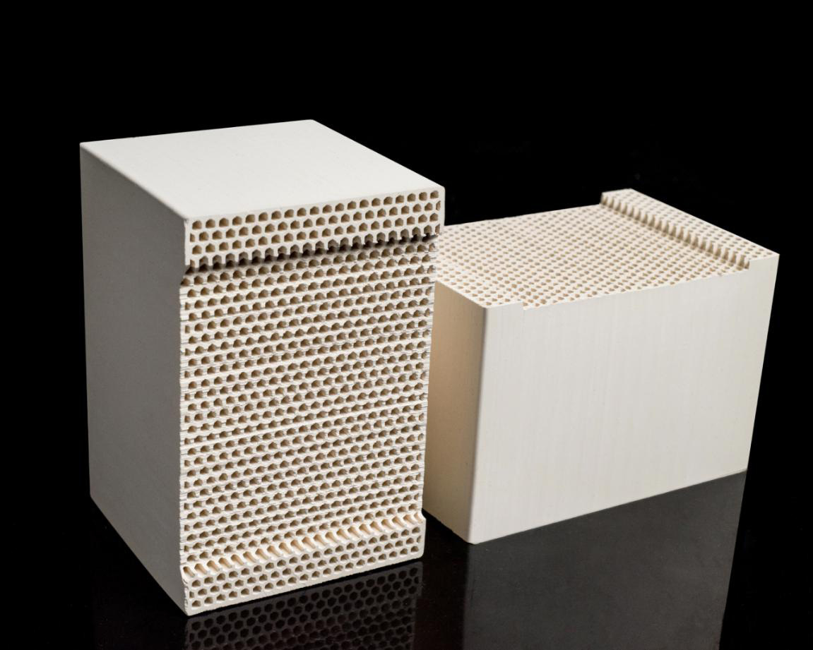 Honeycomb regenerator for regenerative heating furnace (HTAC)
