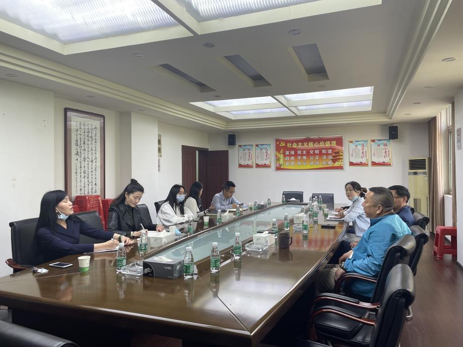 江夏区总工会党组书记、常务副主席刘志涛调研大花岭集团工会1 (2)