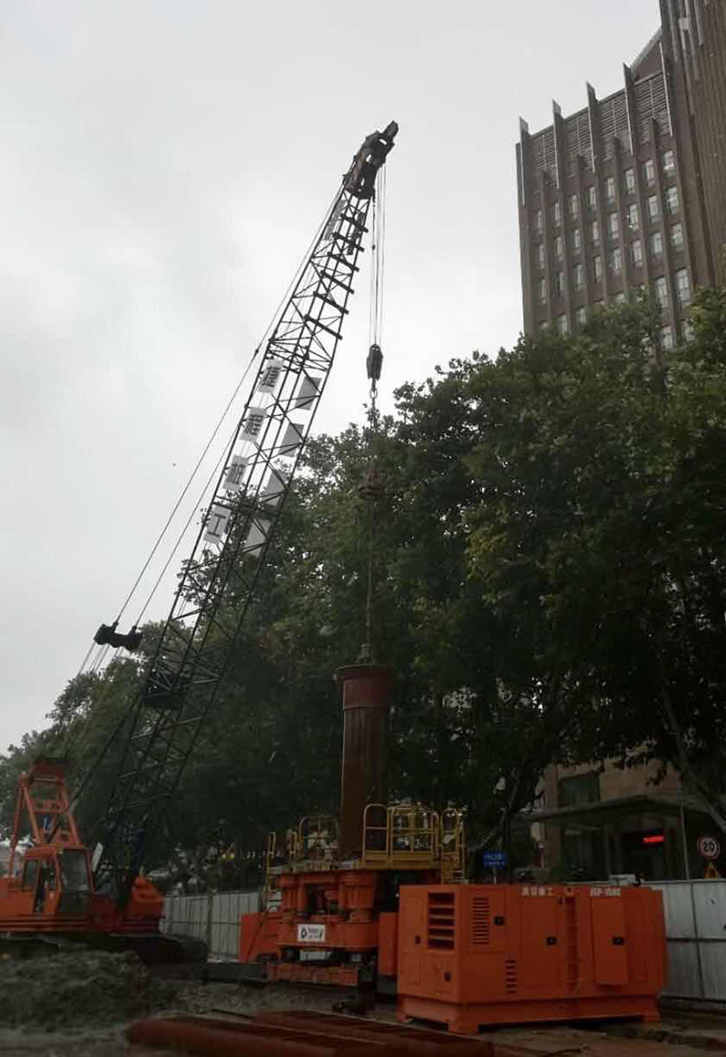 南京地鐵5號線鹽倉橋地下車站鉆孔咬合樁