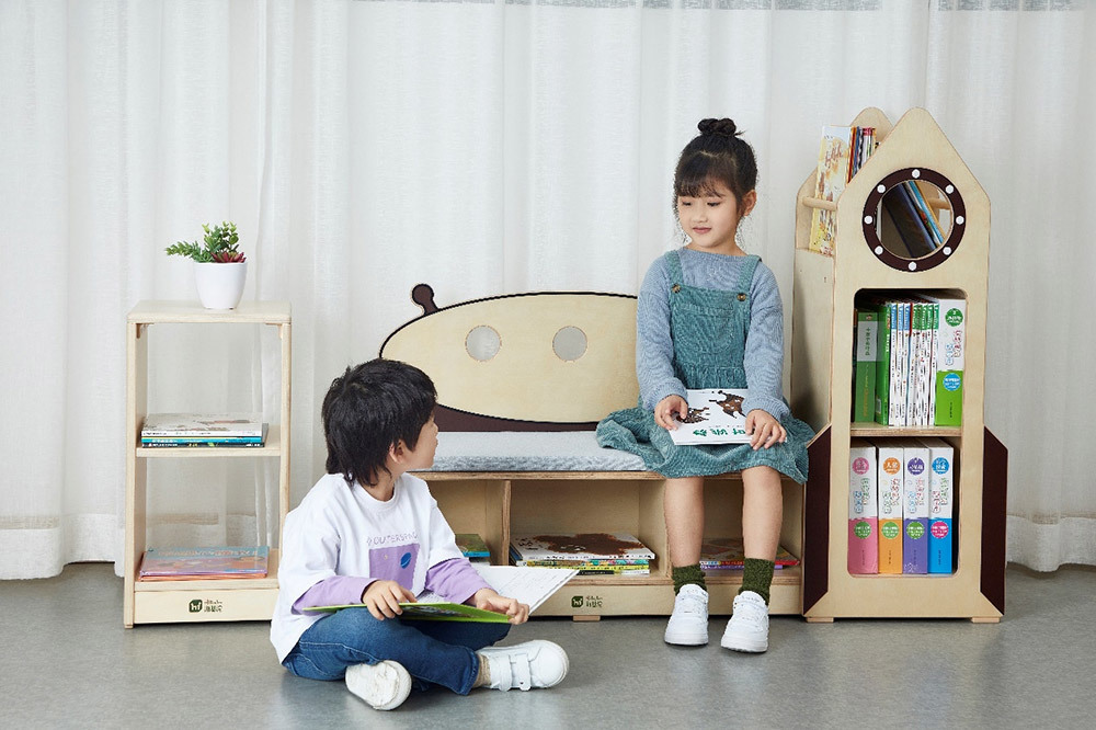 幼儿园实木书柜可以怎样去保养？