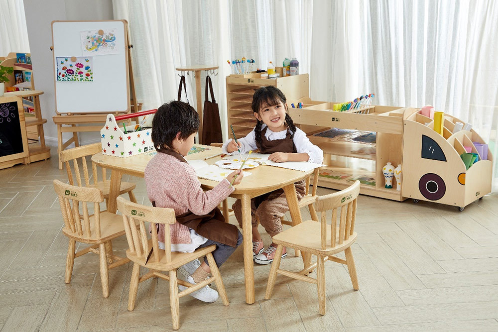 幼儿园课桌椅的设计需要注意哪些方面？