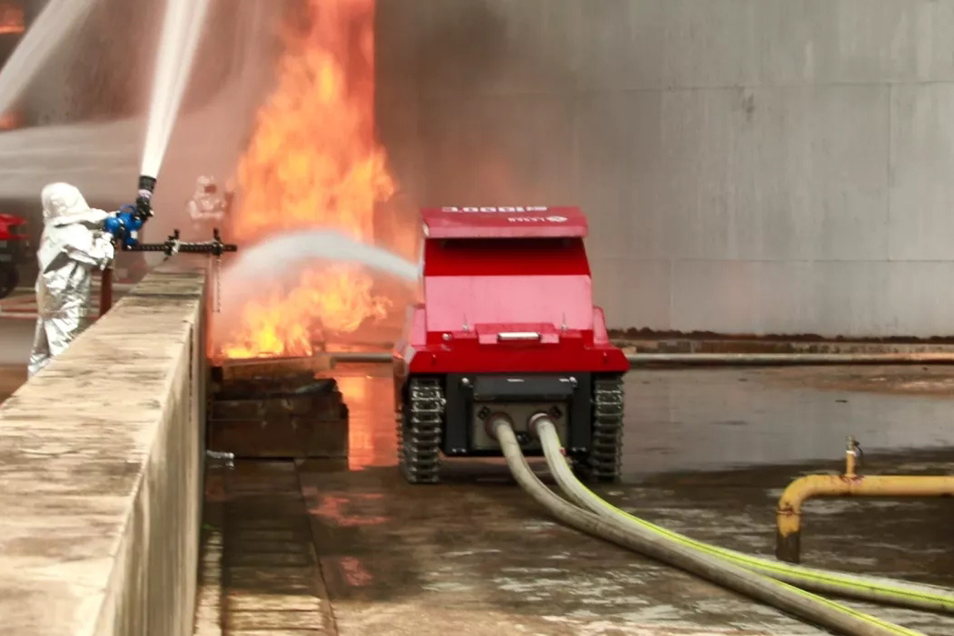 The first firefighter skills competition in Guangdong