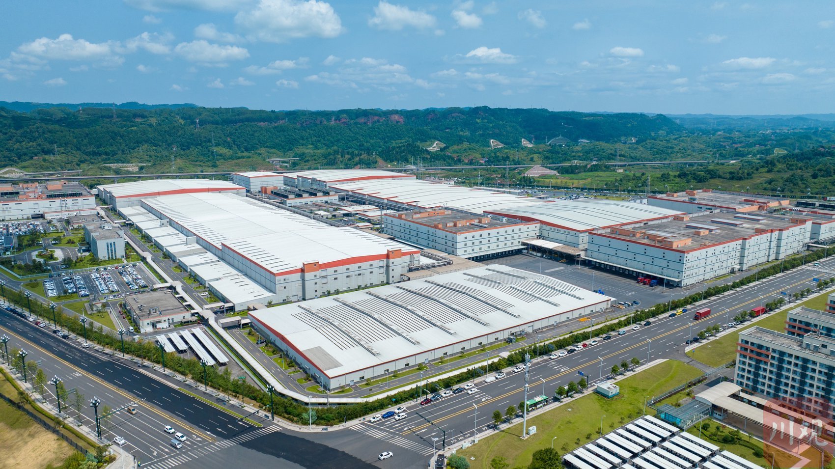 华鼎国联青白江电池生产基地