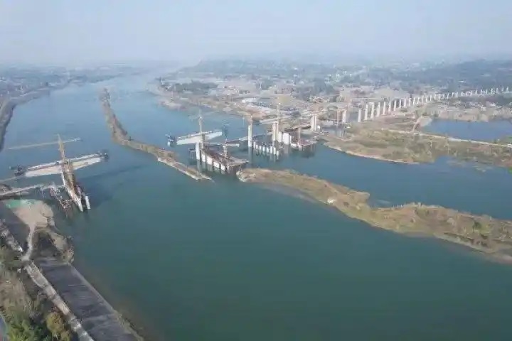 市域(郊)铁路成眉线工程