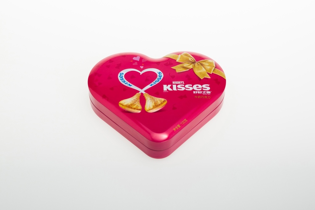 Heart Tin Chocolate Tin DD0551A-01