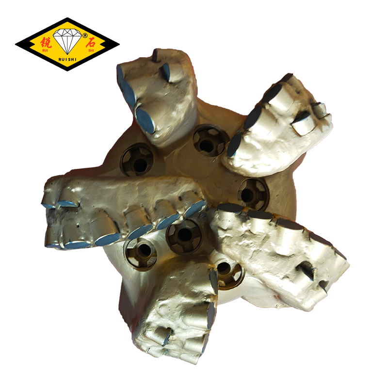 9 inches API pdc bits with 19mm cutters and 5 blades for medium soft formations