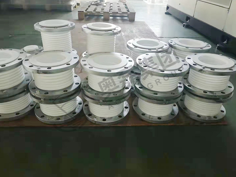 四氟补偿器