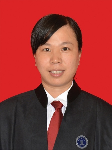 何娟