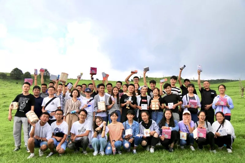 工投駕校教練帶領學員開展公益活動