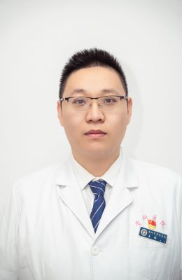 王偉