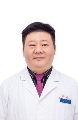 何闖