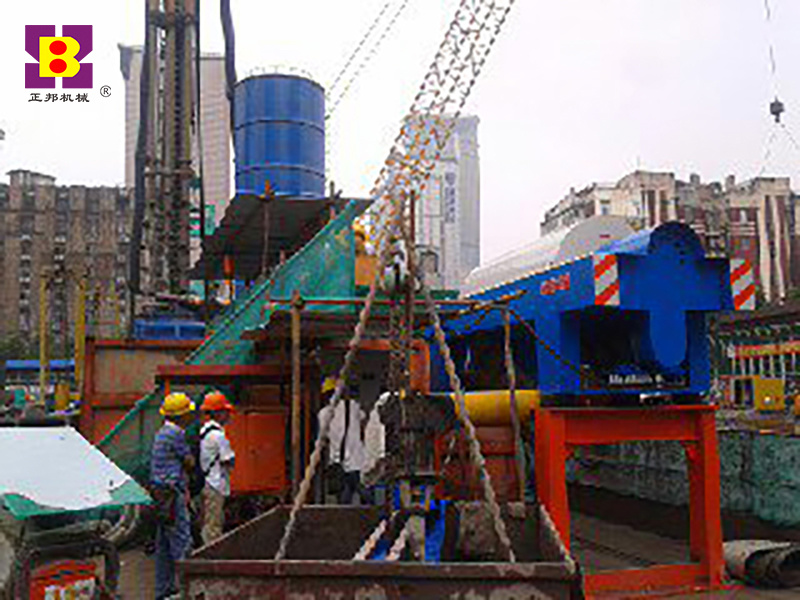 Piling mud treatment site