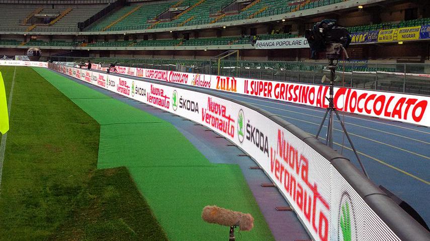 意大利圣西罗球场UEFA围栏显示系统
