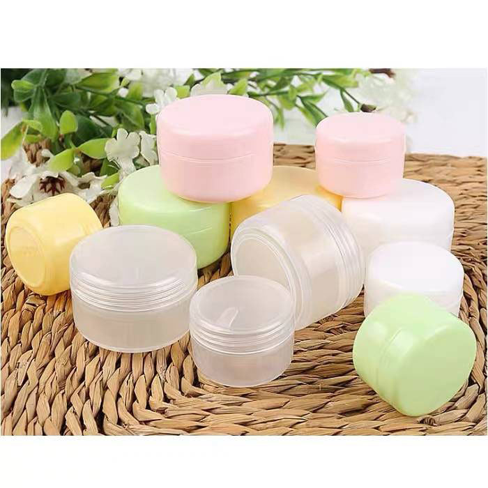 Various Color PP Cosmetic Face Cream Containers Jar with Lid