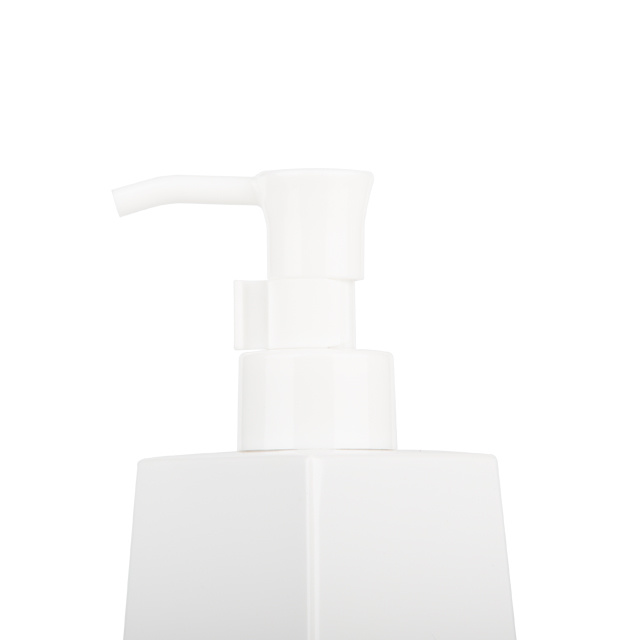White Color Custom Plastic Bulk Shampoo Bottle Hotel Shampoo