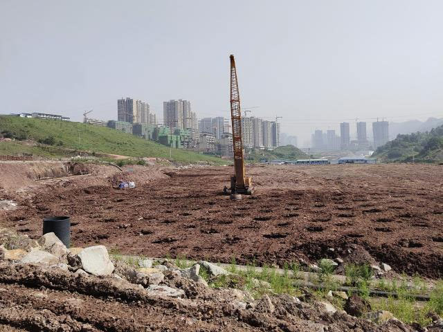重庆五一高级技工学校迁建项目运动场土石方强夯工程（2019年、道路、运动场）